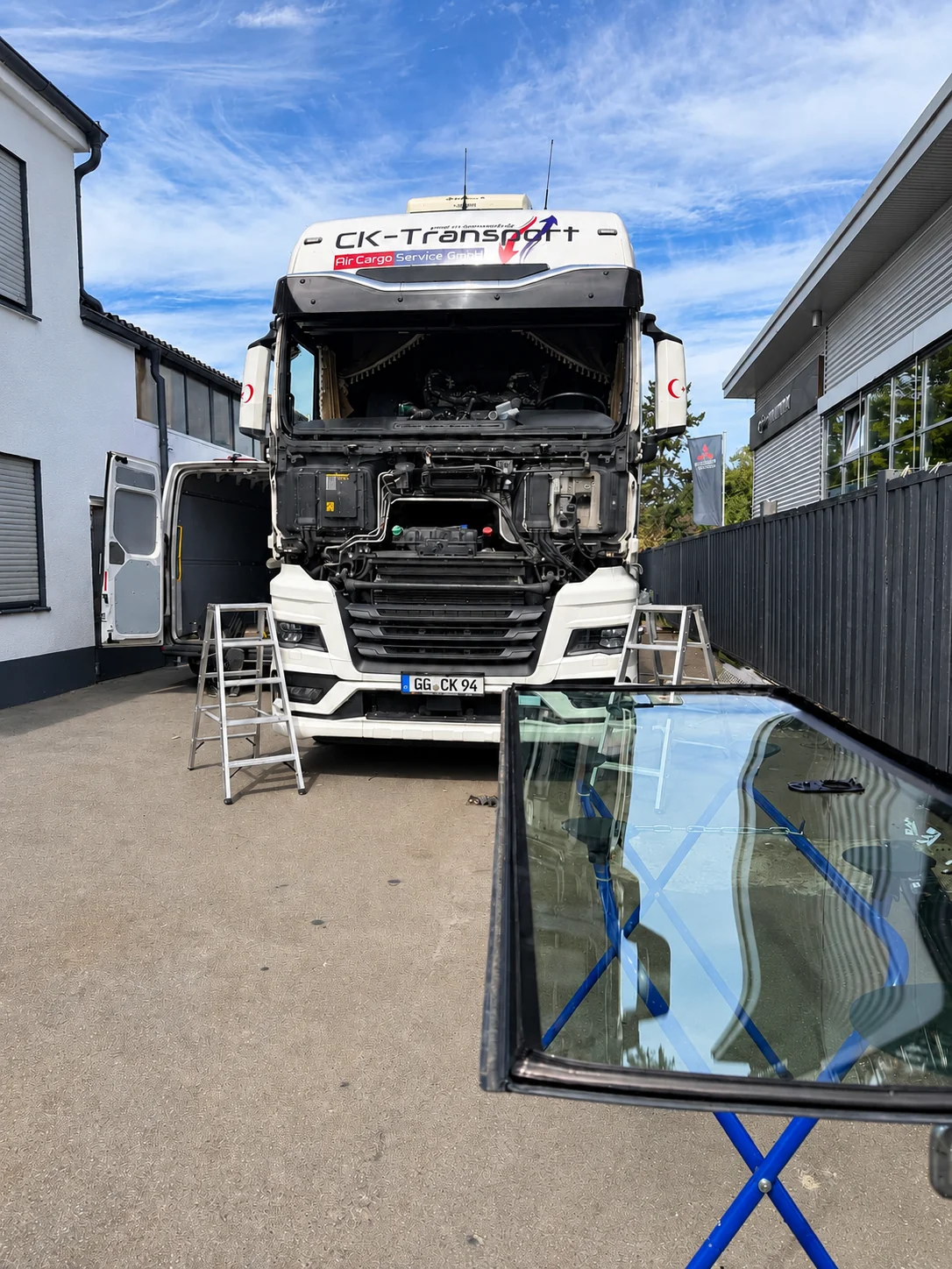 LKW-Windschutzscheibenwechsel